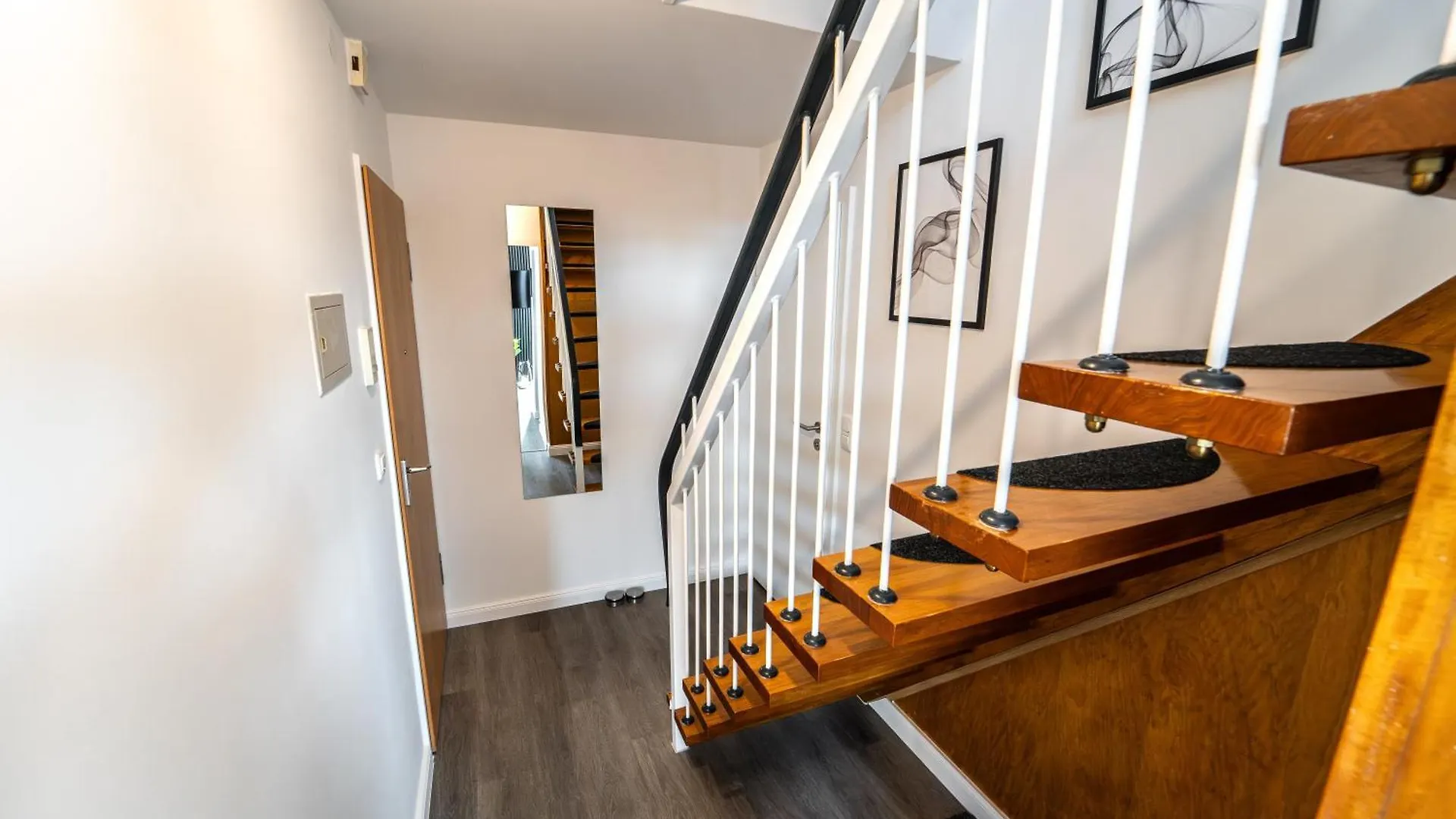 Apartament Stern Blick - Maisonette, Balkon, Zentral In Brema
